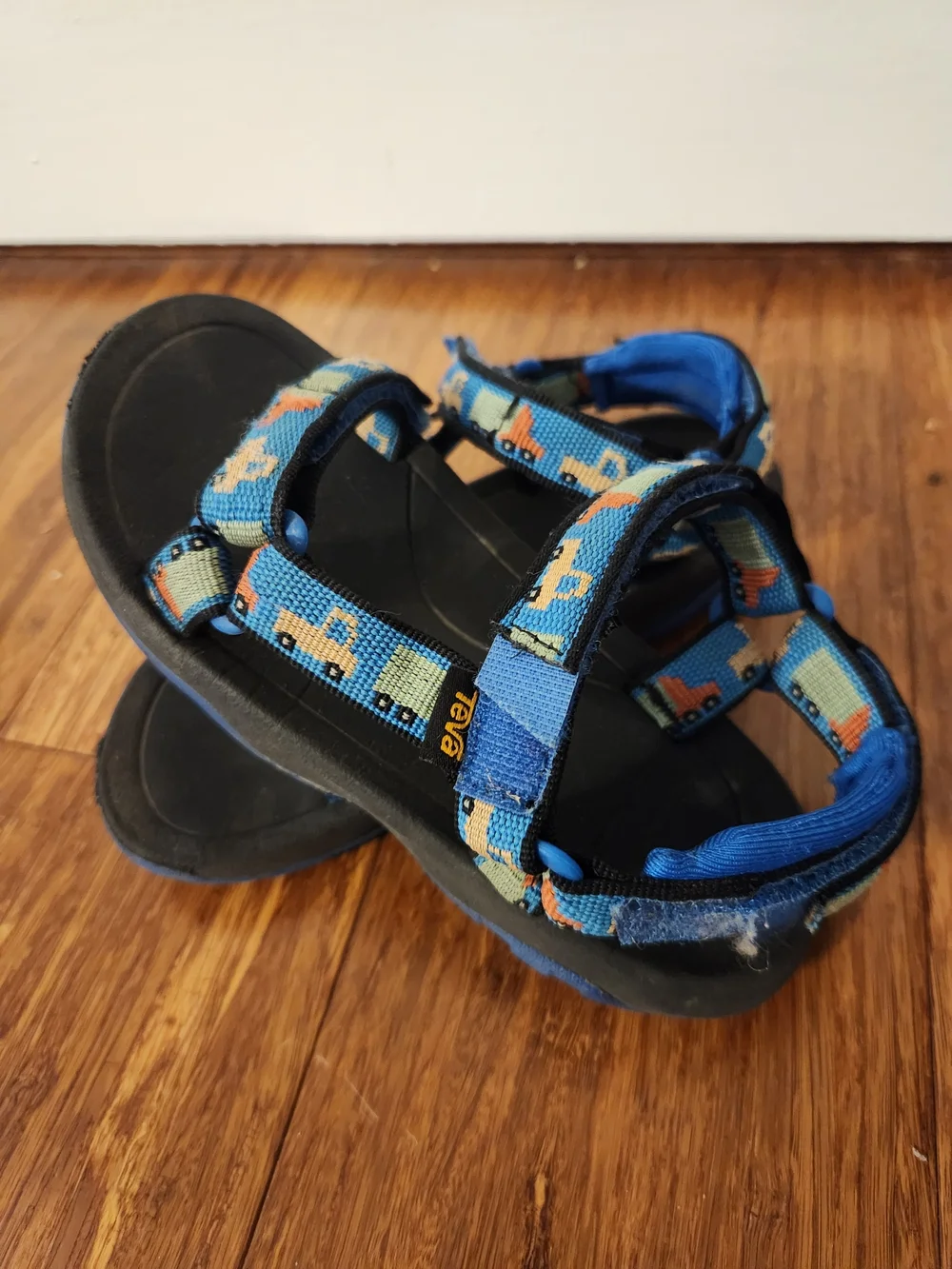 Teva Kids Boys Hurricane XLT 2 Water Resistant Sandals Shoes Hiking, Size 10